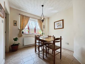 Breakfast room- click for photo gallery